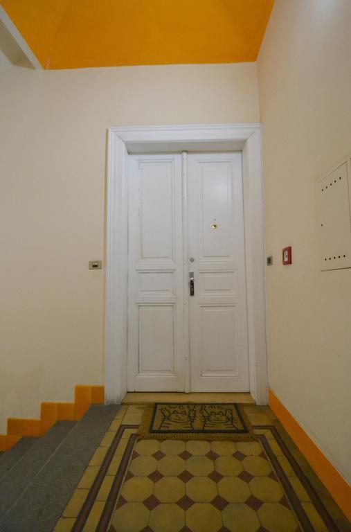 Cozy Flat By The Astronomical Clock Appartement Praag Buitenkant foto