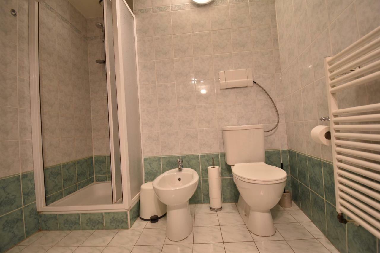 Cozy Flat By The Astronomical Clock Appartement Praag Buitenkant foto